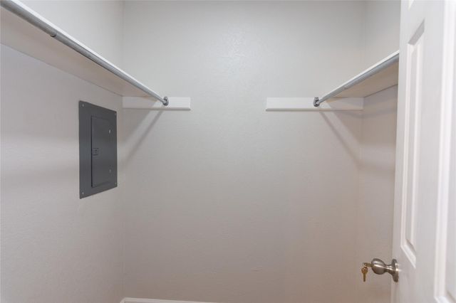 8512 Remington LN, Austin, TX 78758