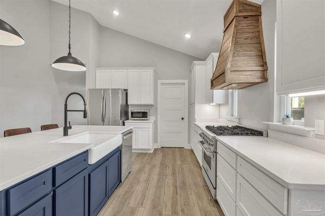 1006 W Lloyd St, Pensacola, FL 32501