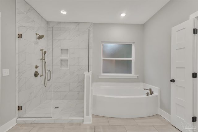 1006 W Lloyd St, Pensacola, FL 32501