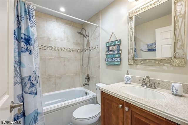 832 Tanbark DR 104, Naples, FL 34108