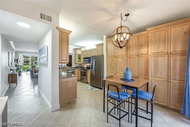 832 Tanbark DR 104, Naples, FL 34108