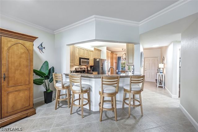 832 Tanbark DR 104, Naples, FL 34108