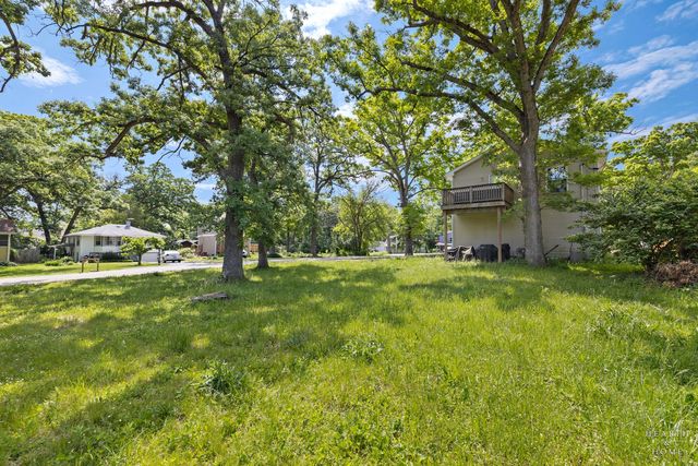 3109 Park Drive, Wonder Lake, IL 60097