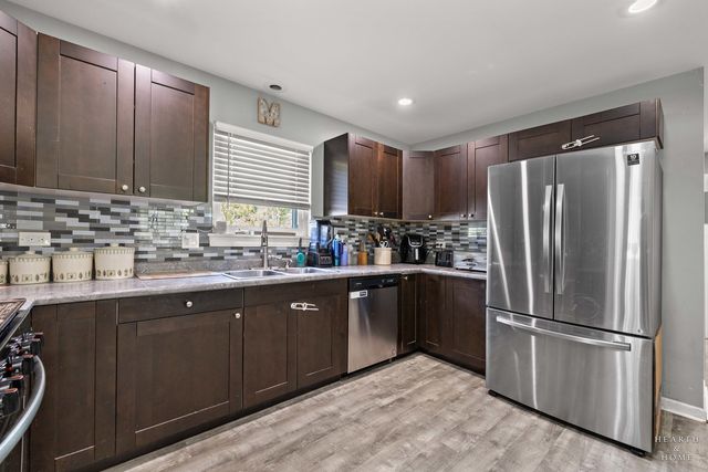 3109 Park Drive, Wonder Lake, IL 60097