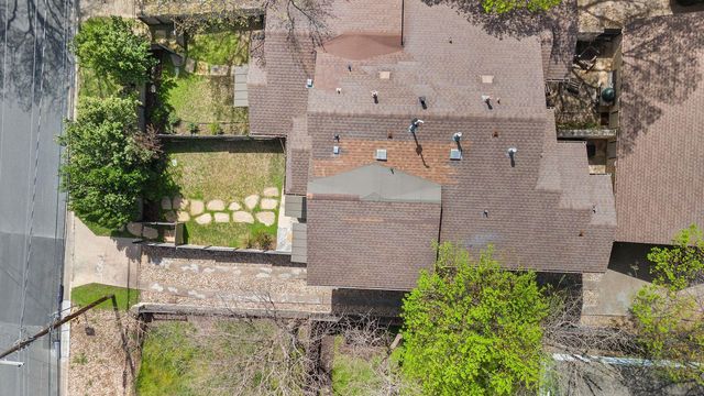 2002 Kinney Ave B, Austin, TX 78704
