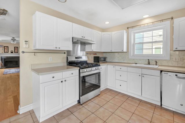 9 Cooper Avenue, Milford, CT 06460