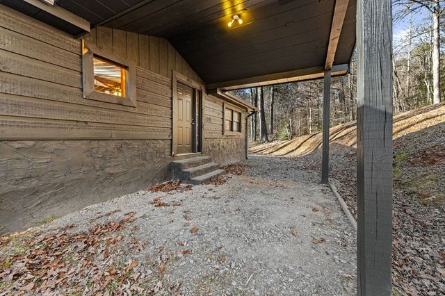 198 Pine Knot Lane, Mineral Bluff, GA 30559