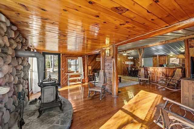 198 Pine Knot Lane, Mineral Bluff, GA 30559