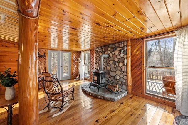 198 Pine Knot Lane, Mineral Bluff, GA 30559