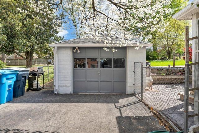 2630 Northview DR, Roanoke, VA 24015