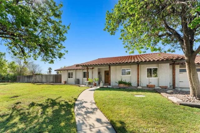 1581 Hackney Street, Hemet, CA 92543