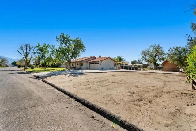 1581 Hackney Street, Hemet, CA 92543