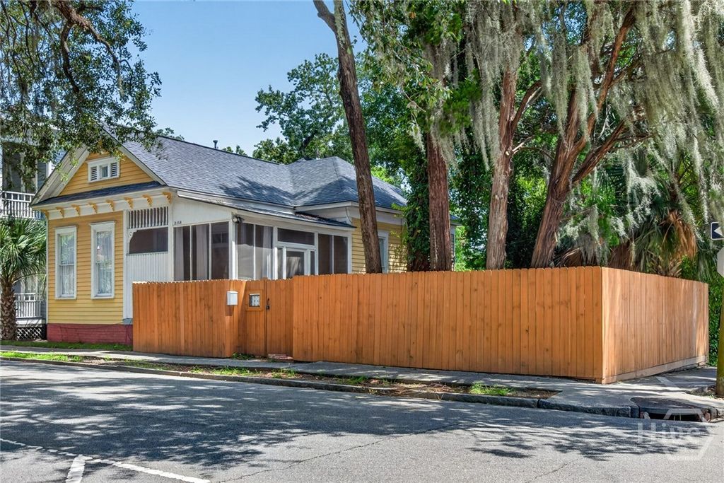 2118 Lincoln St, Savannah, GA 31401