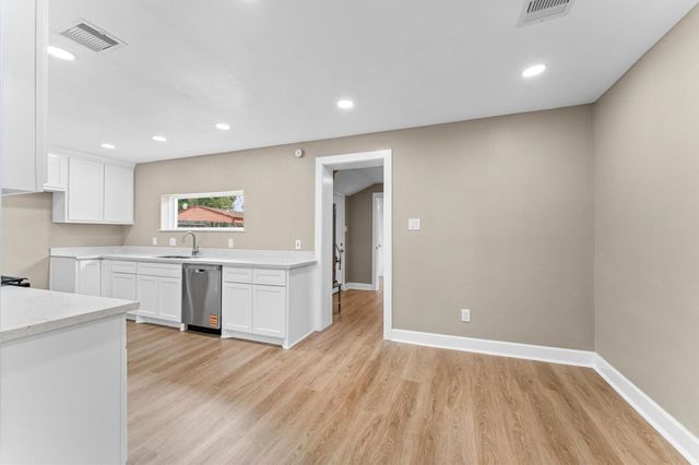 2202 Des Jardines Street, Houston, TX 77023