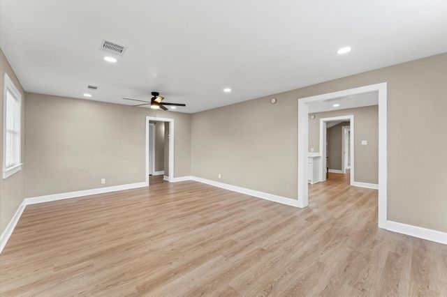 2202 Des Jardines Street, Houston, TX 77023