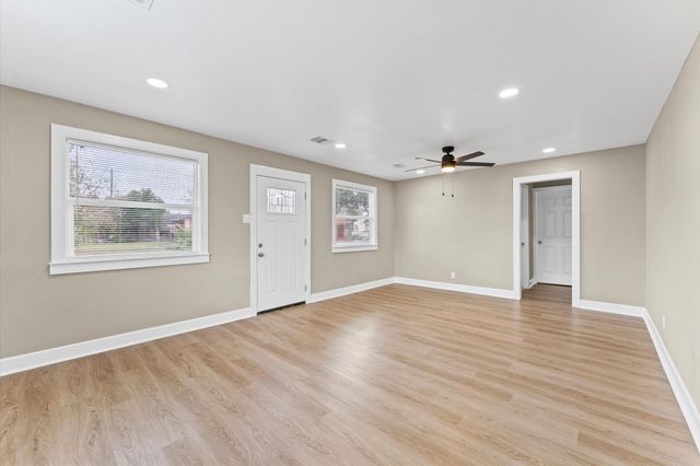 2202 Des Jardines Street, Houston, TX 77023