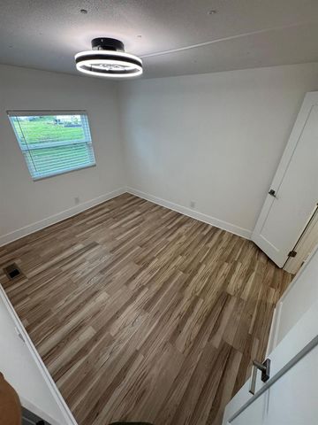 135 CEDAR STREET, Edgewater, FL 32141