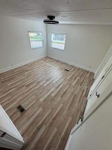 135 CEDAR STREET, Edgewater, FL 32141