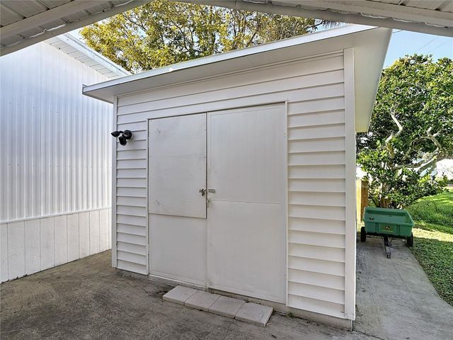 135 CEDAR STREET, Edgewater, FL 32141