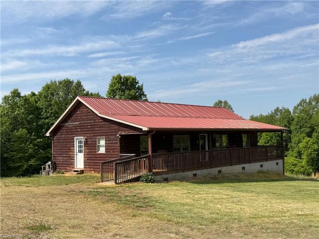 202 Roby Fulk Road, Pinnacle, NC 27043