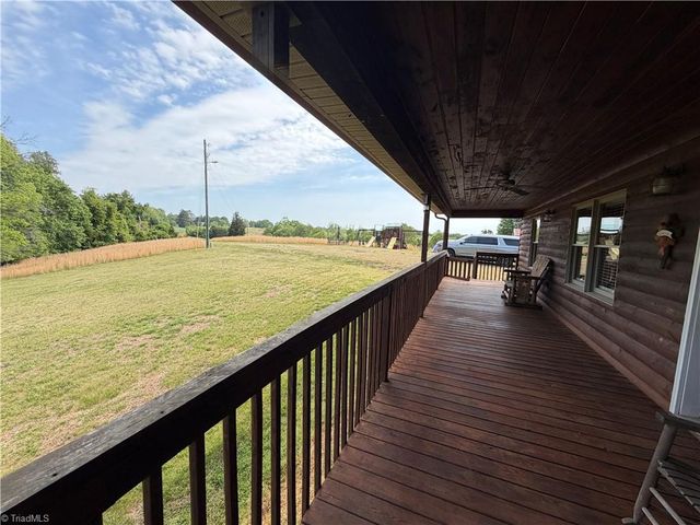 202 Roby Fulk Road, Pinnacle, NC 27043