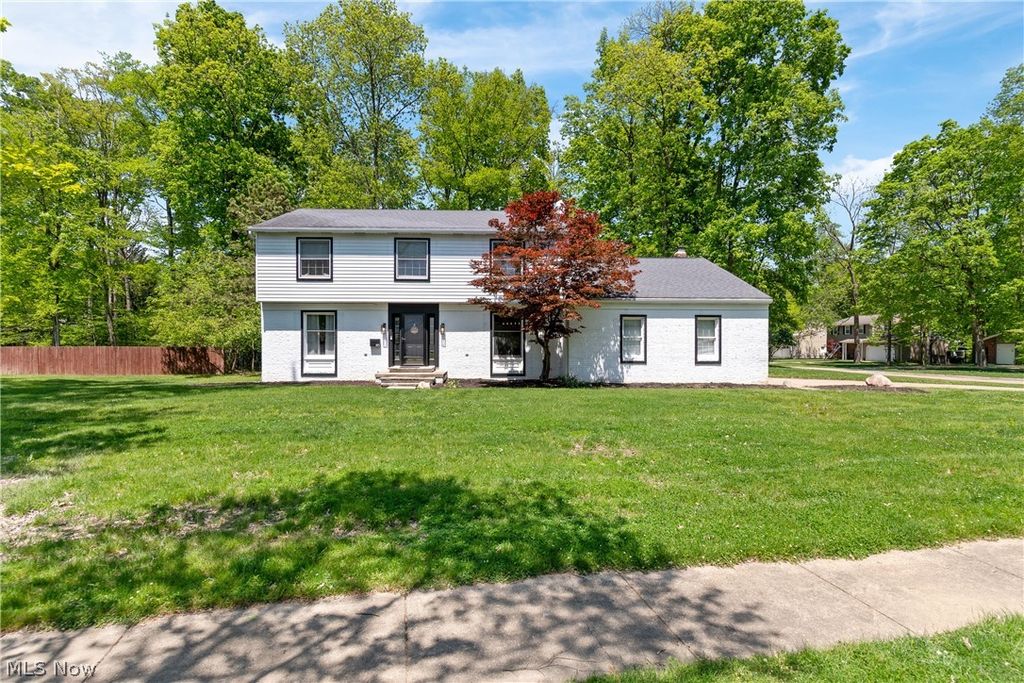 875 Smokerise Drive, Medina, OH 44256