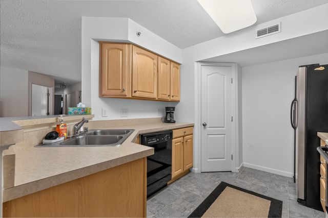 1632 Ashley Court, 104, Florence, KY 41042