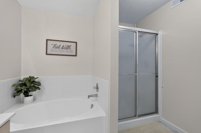 1632 Ashley Court, 104, Florence, KY 41042