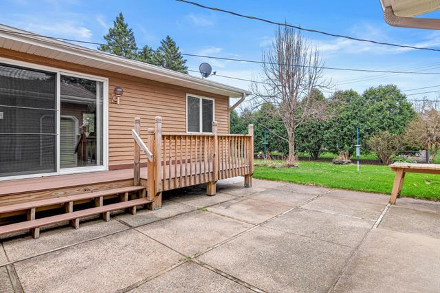 258 Dawn Avenue, Shoreview, MN 55126