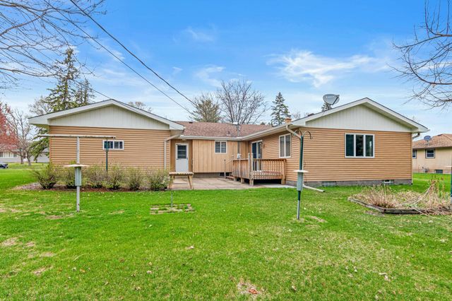 258 Dawn Avenue, Shoreview, MN 55126