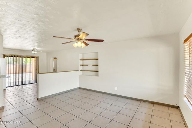 3027 W LUKE Avenue, Phoenix, AZ 85017