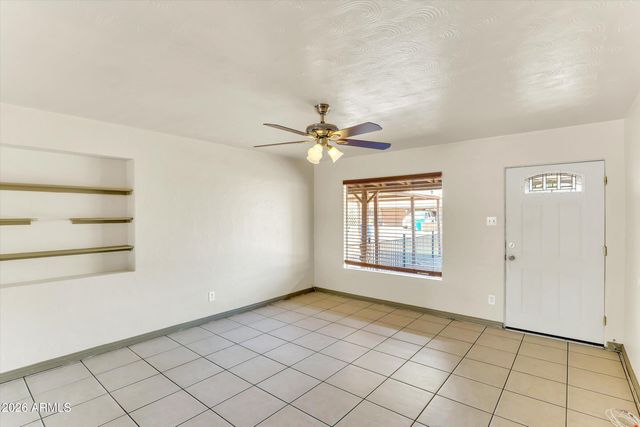 3027 W LUKE Avenue, Phoenix, AZ 85017