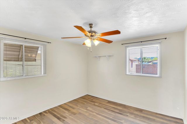 3027 W LUKE Avenue, Phoenix, AZ 85017