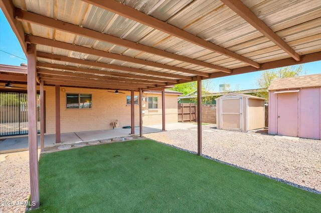 3027 W LUKE Avenue, Phoenix, AZ 85017