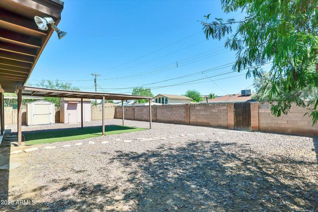 3027 W LUKE Avenue, Phoenix, AZ 85017
