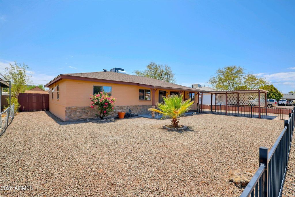 3027 W LUKE Avenue, Phoenix, AZ 85017 — photo 2