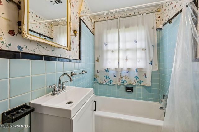 879 Charlie Smith Sr Highway, St. Marys, GA 31558