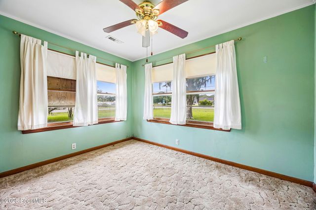 879 Charlie Smith Sr Highway, St. Marys, GA 31558