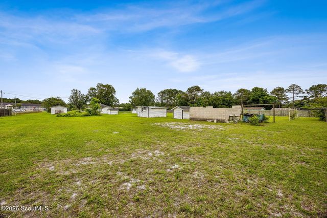 879 Charlie Smith Sr Highway, St. Marys, GA 31558