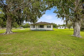879 Charlie Smith Sr Highway, St. Marys, GA 31558