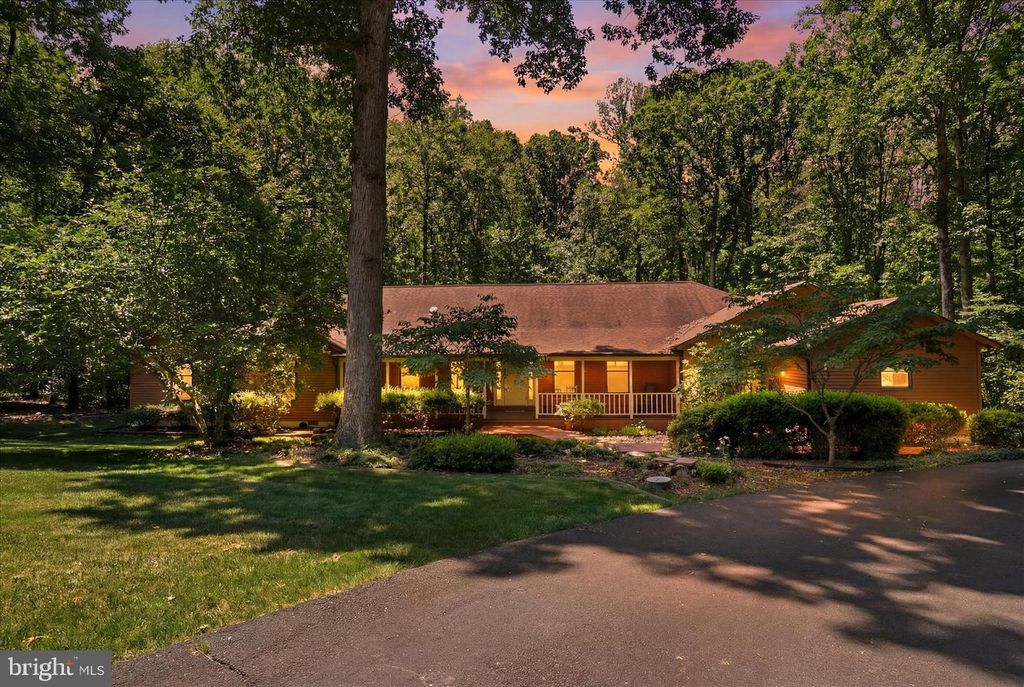 6501 COMMONWEALTH CT, Manassas, VA 20112