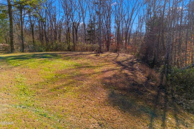 1877&1883 Lakebrook Circle, Dandridge, TN 37725