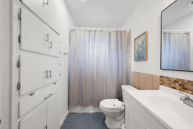 5800 Breezewood DR, Austin, TX 78745