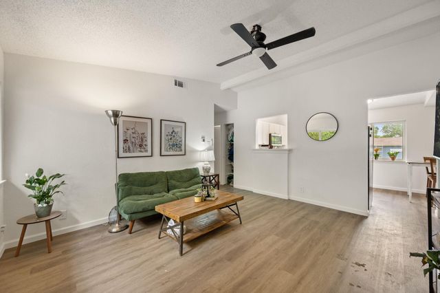 5800 Breezewood DR, Austin, TX 78745