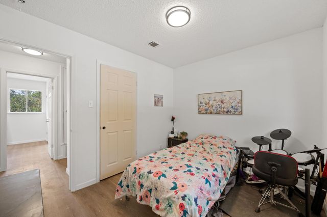 5800 Breezewood DR, Austin, TX 78745