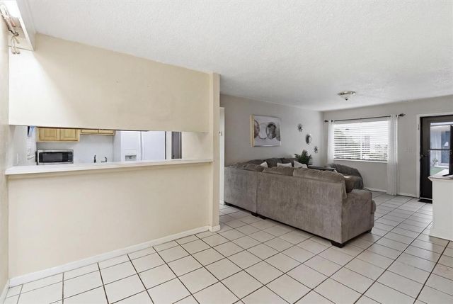 931 W OAK RIDGE ROAD B, Orlando, FL 32809