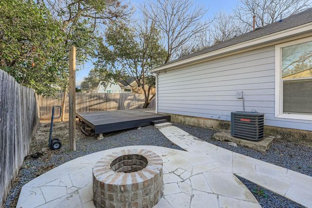 3309 Robinson Ave A, Austin, TX 78722