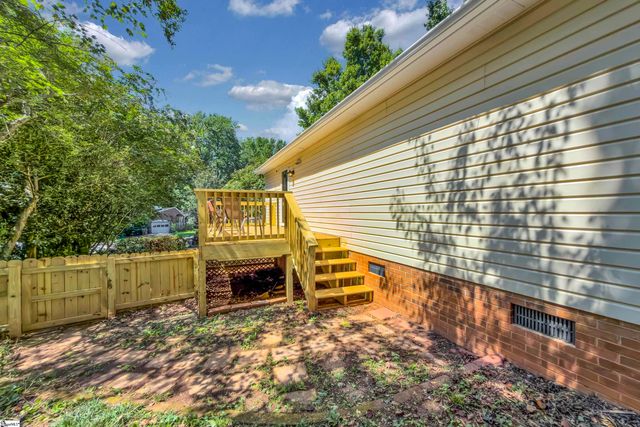 7 Venning Court, Greenville, SC 29609