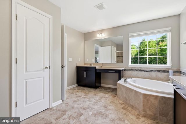 13506 EAGLES REST DR, Leesburg, VA 20176