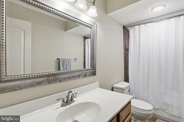 15507 BANJO CT, Woodbridge, VA 22193